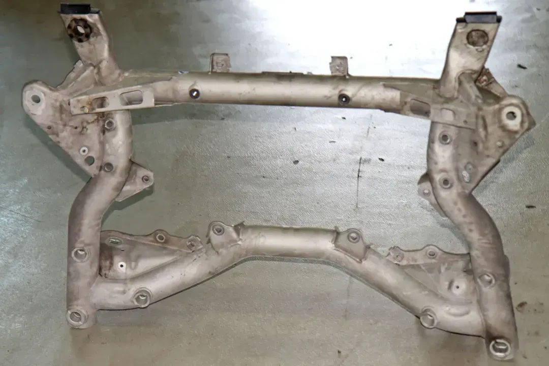 FRONT AXLE BRACKET